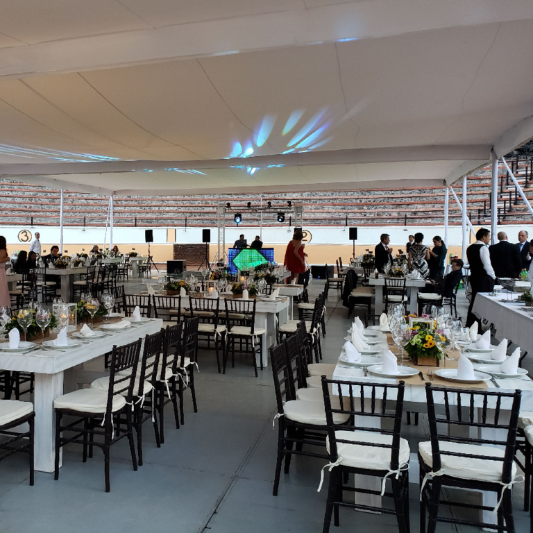 Mobiliario Mesa Dulces Eventos en Queretaro